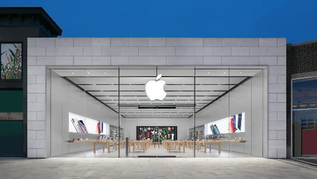 Apple has begun hiring employees for staff stores as it prepares to open brick-and-mortar stores in India soon.