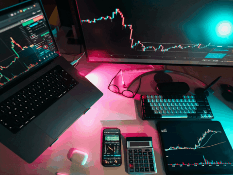 A graph showing the upward trend of tech stocks to buy for the next bull market.